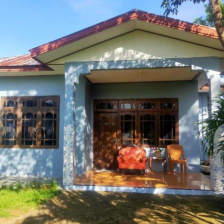 Cendana Guesthouse Labuan Bajo2 ภายนอก รูปภาพ